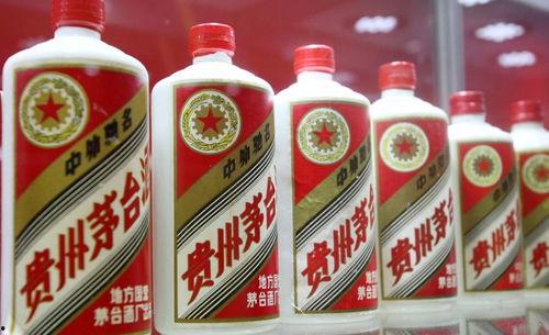 喝茅台酒爆料视频大全图片,喝茅台酒爆料视频大全图片深度解析